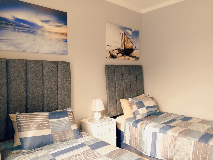 2 Bedroom Property for Sale in Reebok Western Cape